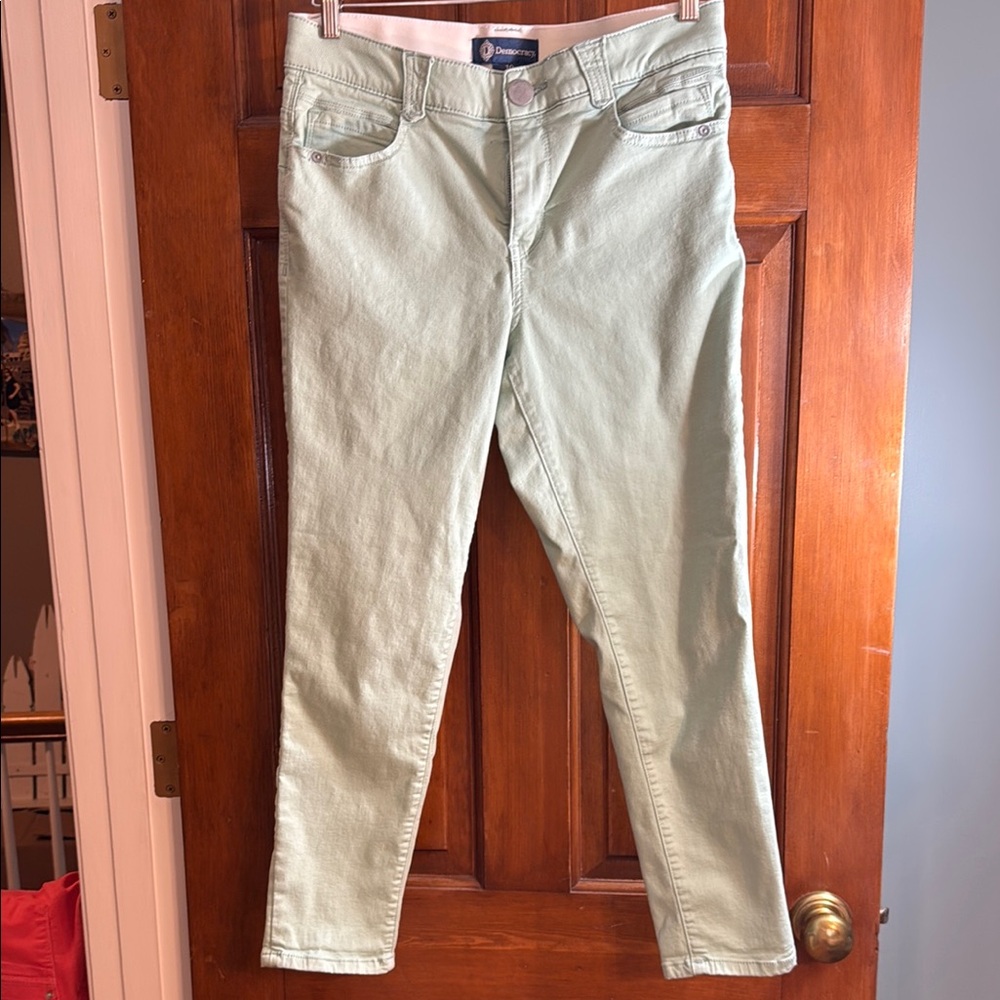 Democracy Women's Light Green Jeans